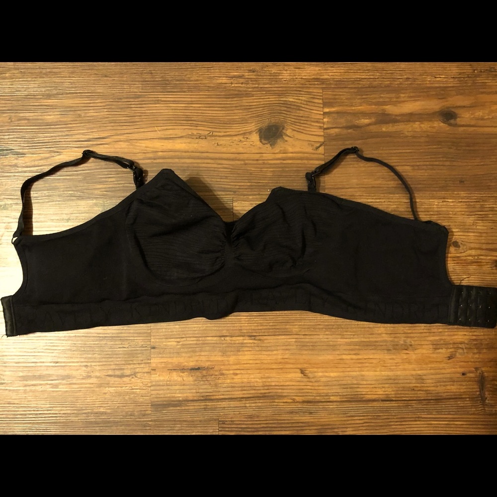 Kindred Bravely convertible nursing/pumping bra